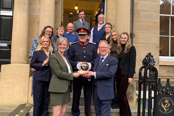 Redmayne 1860 presented Kings Award for Enterprise